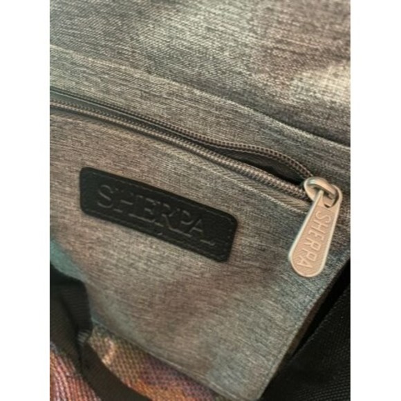 Sherpa Element Gray Dog Carrier Color Black & Gray 17" L X 11.25" W X 10.5" H - Picture 5 of 7